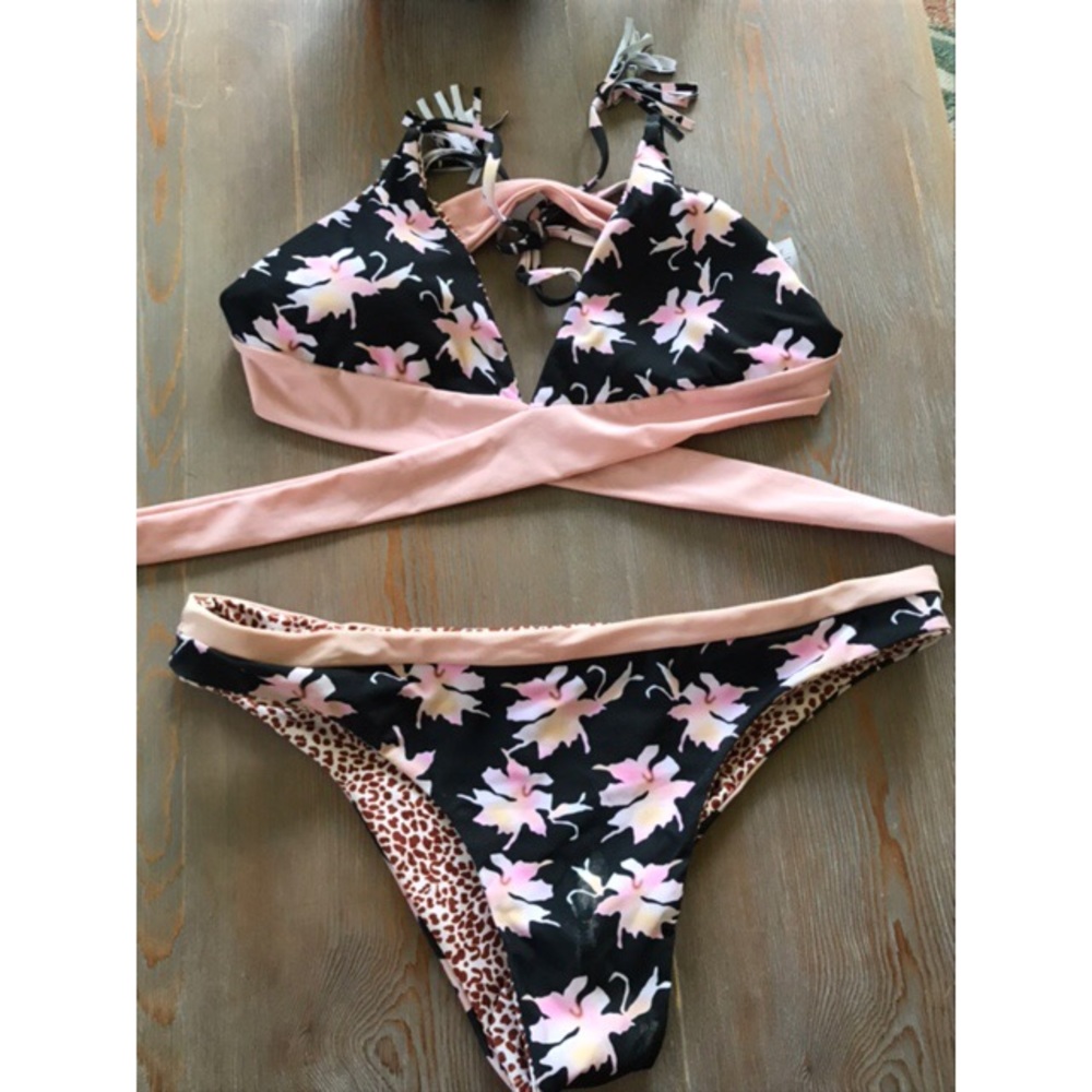 Cupshe reversible cross tie bikini